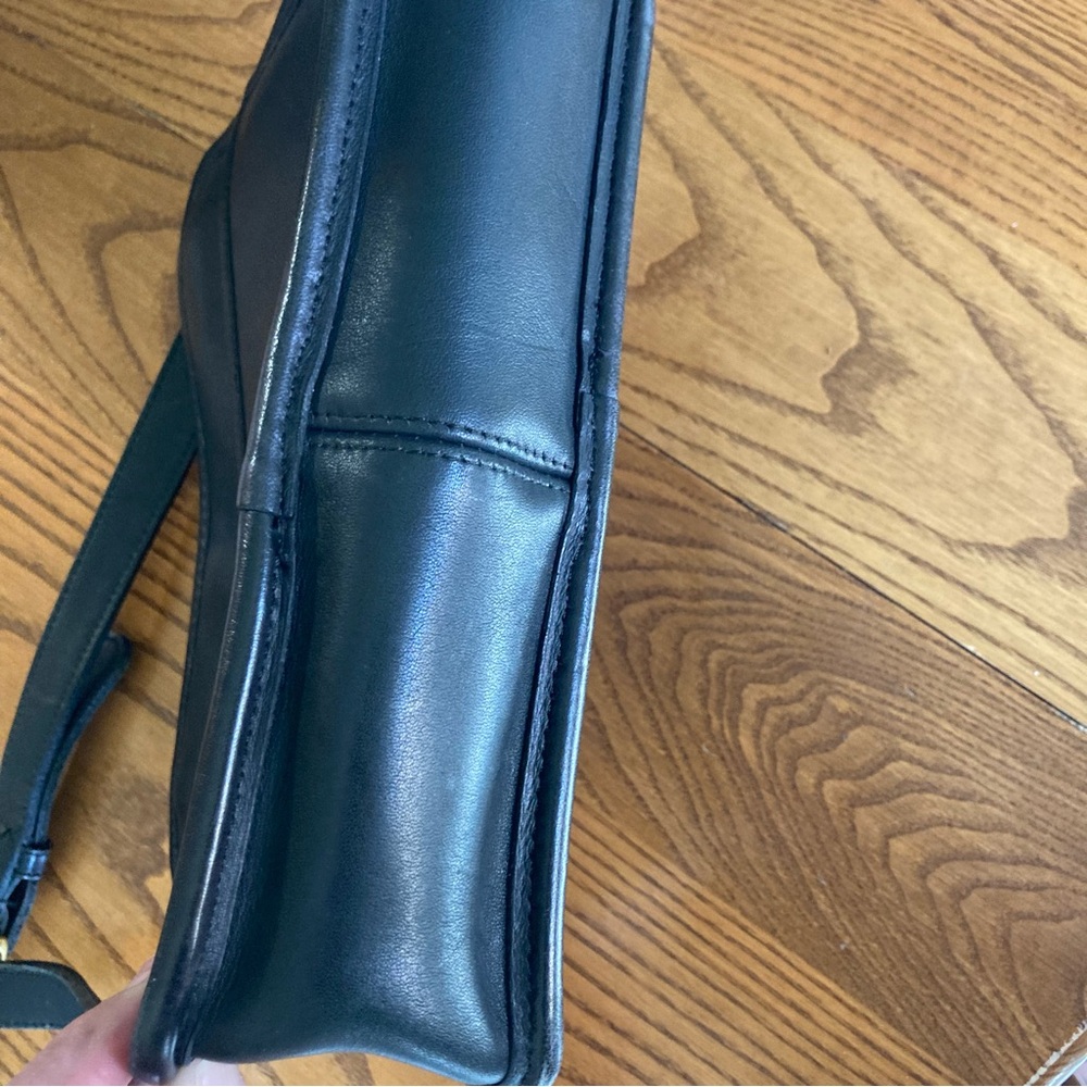 Coach Black and Leather messenger bag - Picture 4 of 6